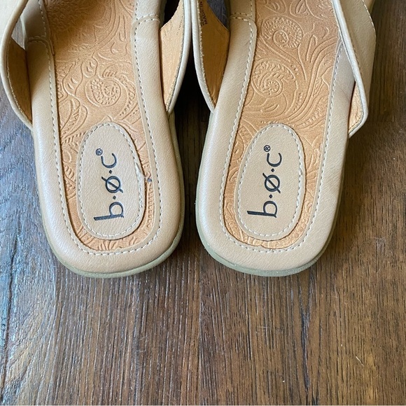 Born b.o.c. Women's Tan Zita Leather Slip On Flip Flops Sandals SZ 10 - Picture 6 of 9